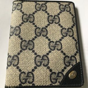 GUCCI Vintage credit/business card holder wallet